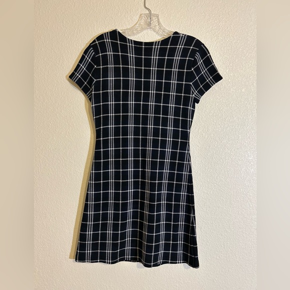 Theory Black Plaid Short-Sleeve Shift Dress - Picture 5 of 5